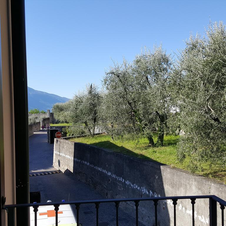 Casa Albergo Sorriso Limone sul Garda Zewnętrze zdjęcie